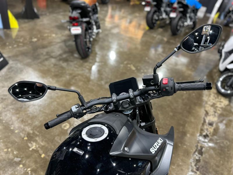New 2026 Suzuki GSX-8S Image 10