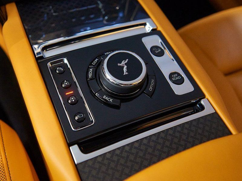 Used 2022 Rolls-Royce Cullinan Black Badge Image 14