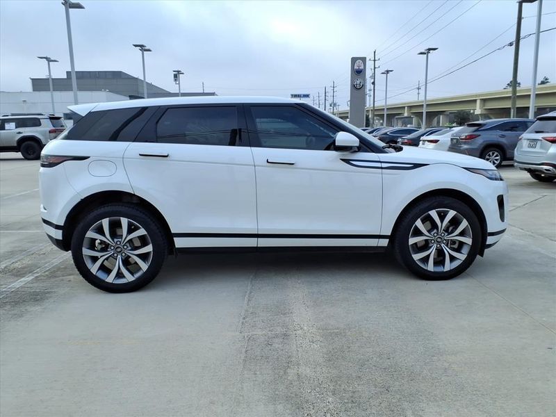 Used 2023 Land Rover Range Rover Evoque SEImage 5