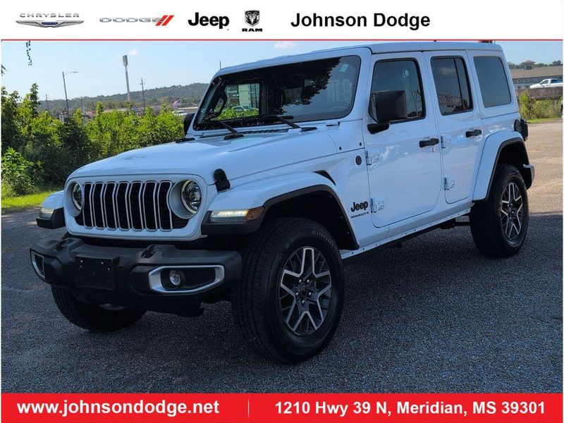 Used 2025 Jeep Wrangler SaharaImage 1