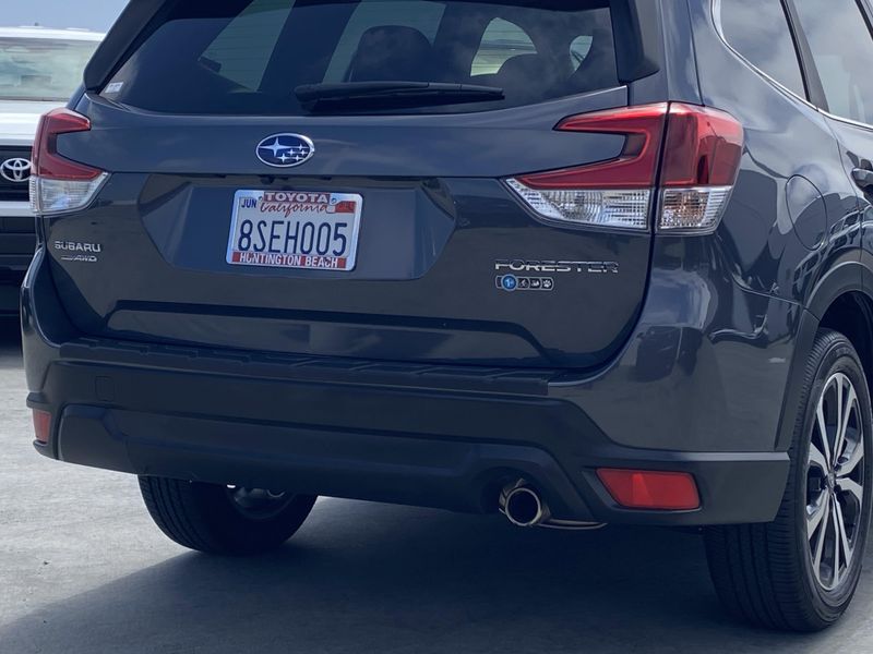 Used 2020 Subaru Forester LimitedImage 4