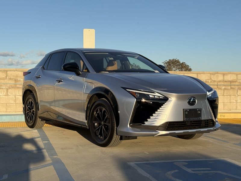 New 2026 Lexus RZ 350eImage 2