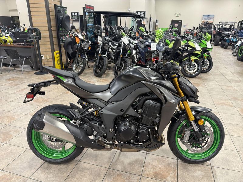 New 2026 Kawasaki Z1100 SE ABS Image 10