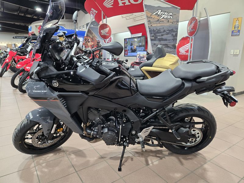 NEW 2025 YAMAHA TRACER 9 Image 4