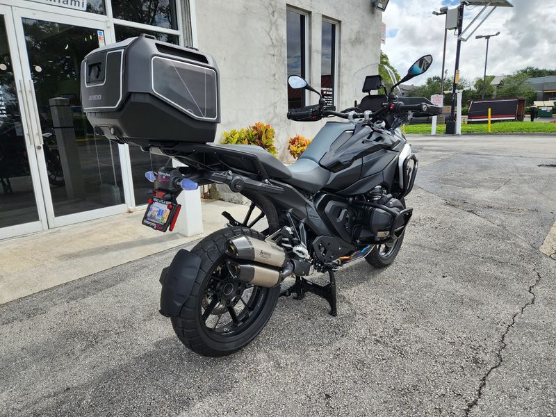 2024 BMW R1300GS Image 13