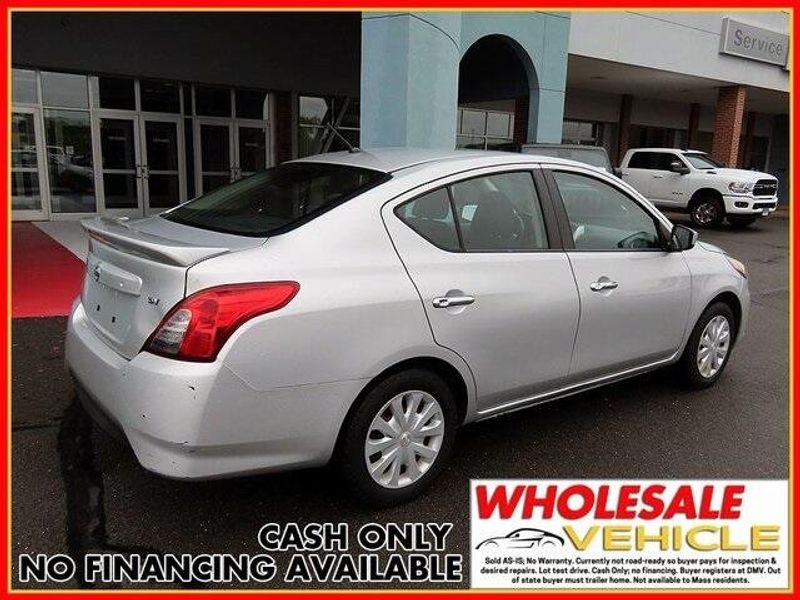 2018 Nissan Versa 1.6 SVImage 7