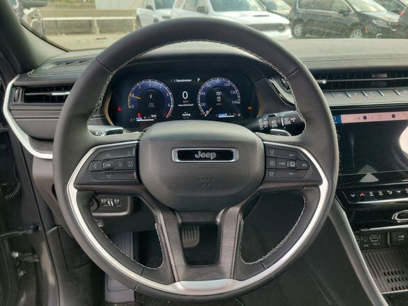 New 2026 Jeep Grand Cherokee Laredo