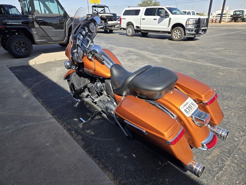 2014 HARLEY Electra Glide Ultra Limited Image 6
