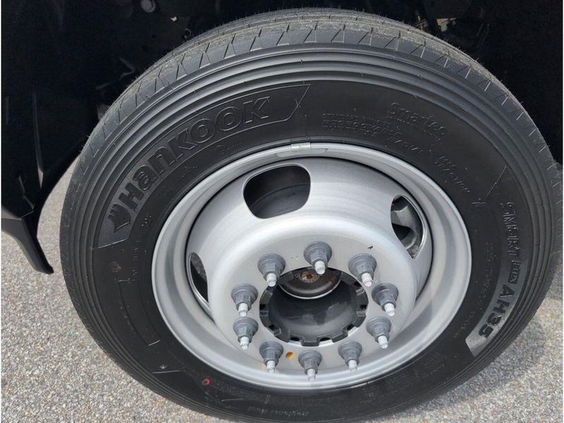 2025 RAM 4500 Tradesman Chassis Crew Cab 4x4 60