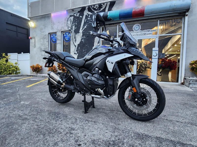 2026 BMW R 1300 GSImage 10