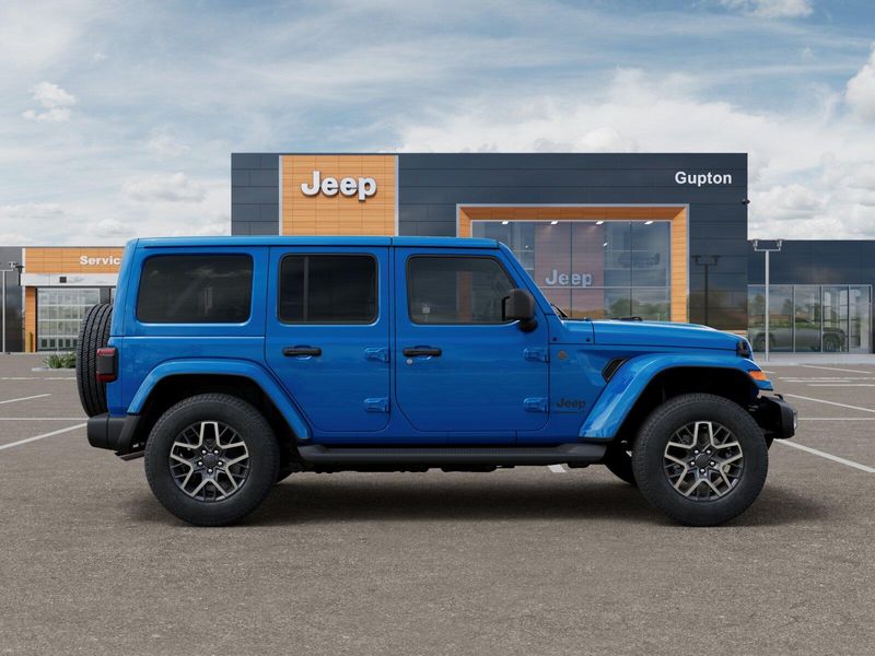 New 2026 Jeep Wrangler 4-door SaharaImage 47