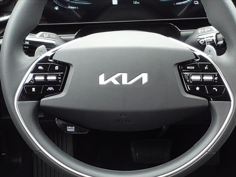 2024 Kia Niro EXImage 9