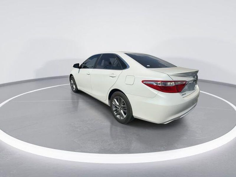 Used 2017 Toyota Camry XLEImage 6