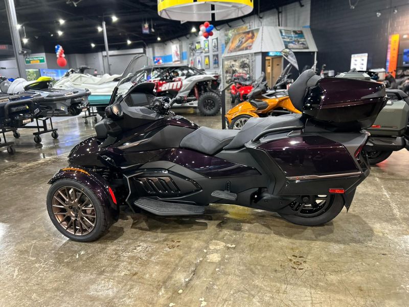 New 2025 Can-Am SPYDER RT SEA-TO-SKY (SE6) Image 5