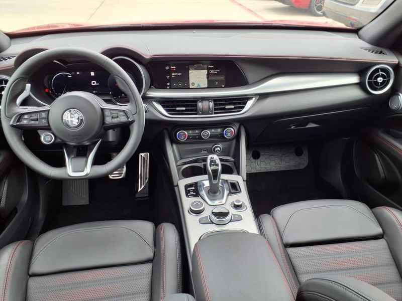 2025 Alfa Romeo Stelvio Tributo ItalianoImage 12