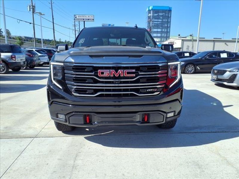2022 GMC Sierra 1500 AT4Image 10