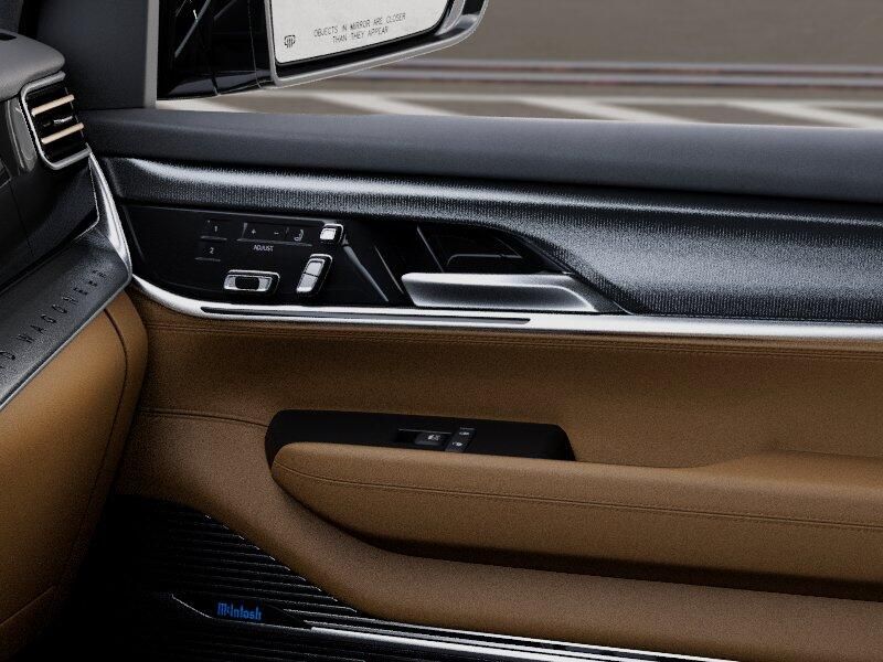 2026 Jeep Grand Wagoneer Summit Reserve 4x4Image 25