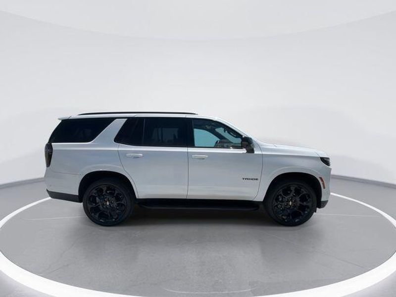 Used 2025 Chevrolet Tahoe RSTImage 9