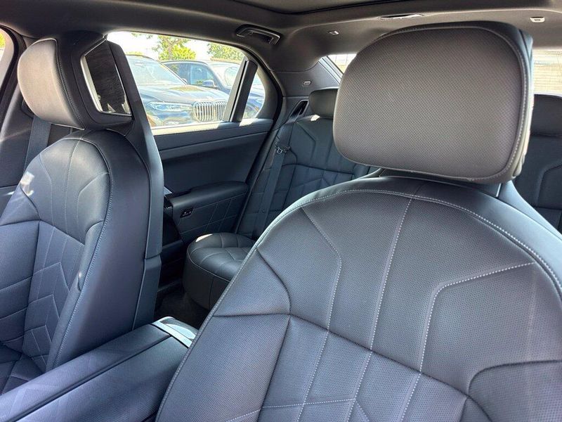 Used 2026 BMW 7 Series 750e xDriveImage 22