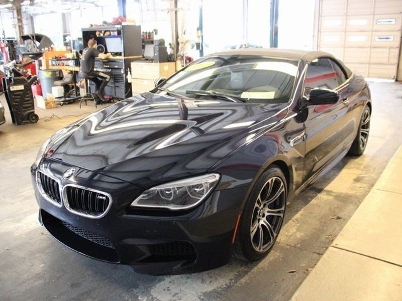 2016 BMW M6 BaseImage 7
