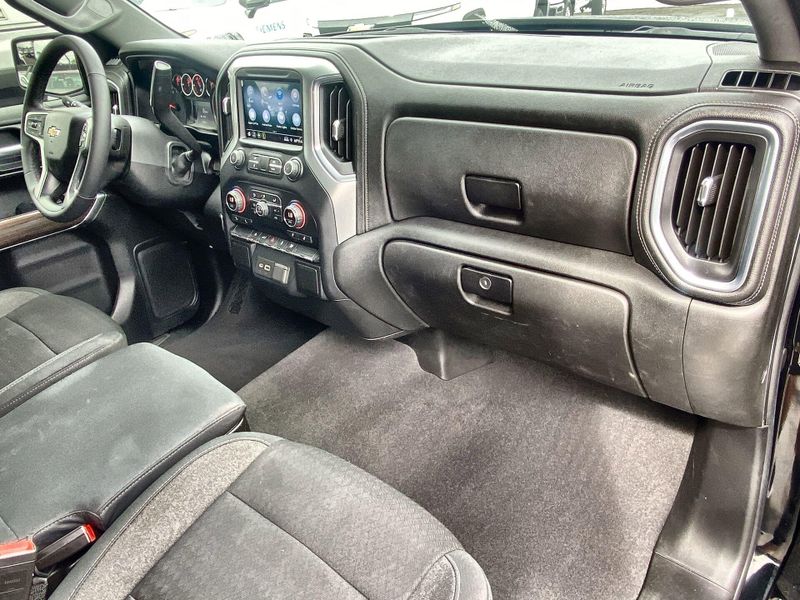 Used 2020 Chevrolet Silverado 1500 LTImage 28