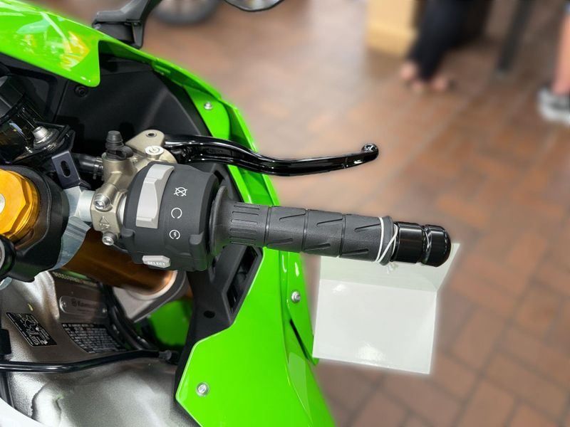 New 2024 Kawasaki NINJA ZX 10R ABS 40th ANNIVERSARY EDITION