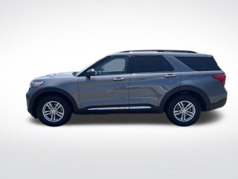 Used 2024 Ford Explorer XLT