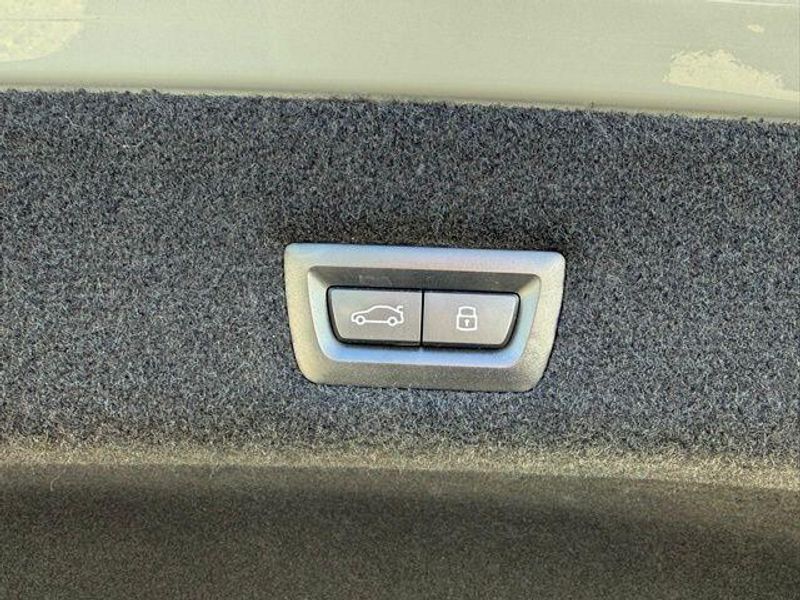 Used 2023 BMW i7 xDrive60Image 16