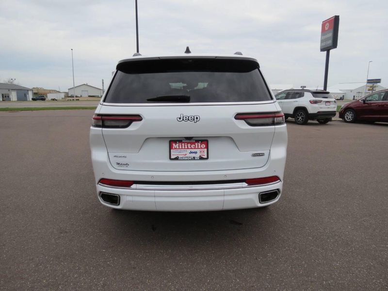 Used 2025 Jeep Grand Cherokee L Overland 4x4 4dr SUVImage 6