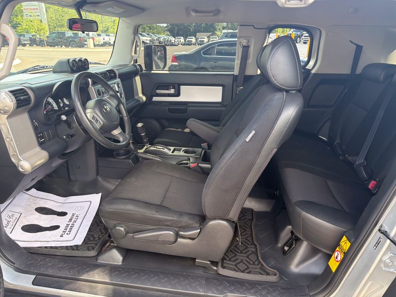 Used 2007 Toyota FJ Cruiser Image 36