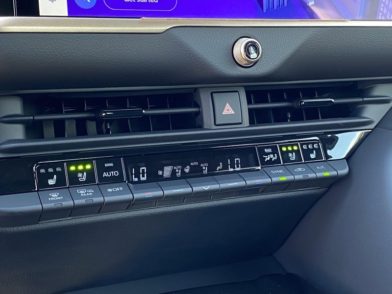 New 2026 Toyota Crown LimitedImage 17