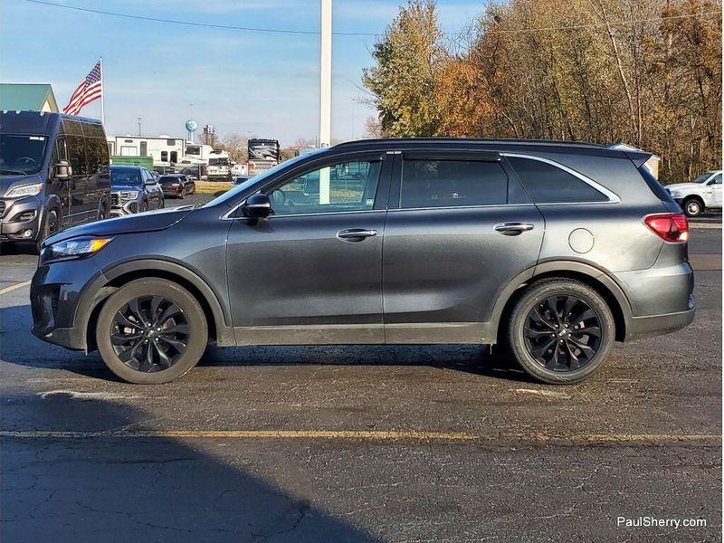 2019 Kia Sorento S V6 photo 2