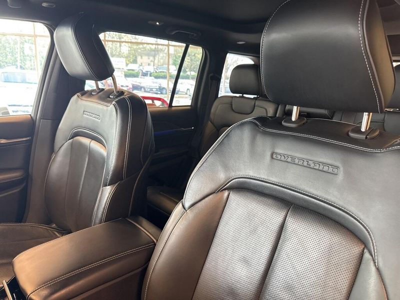 2022 Jeep Grand Cherokee Overland