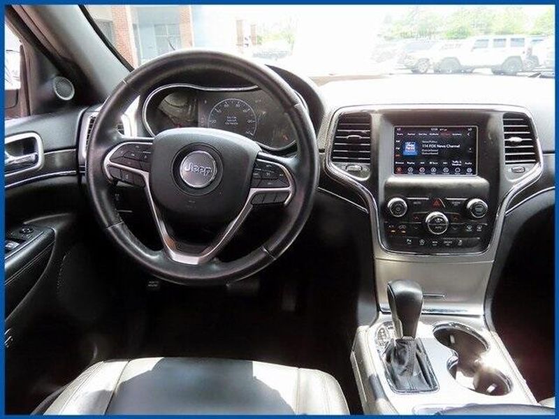 Used 2018 Jeep Grand Cherokee LimitedImage 11