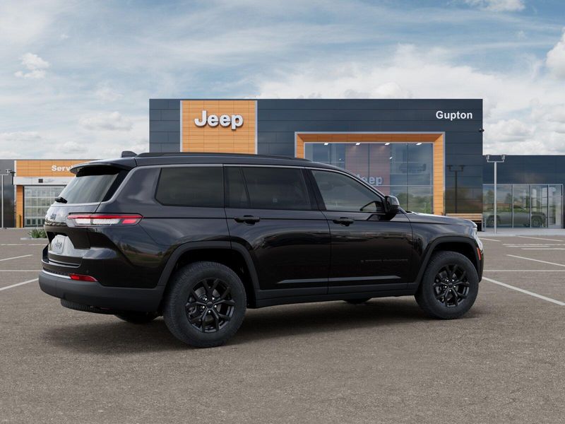 New 2026 Jeep Grand Cherokee L Laredo Altitude 4x4Image 30