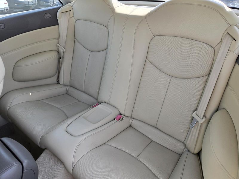 Used 2011 INFINITI G37 2dr Base