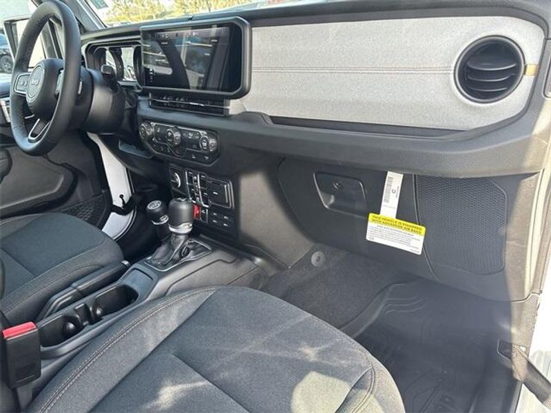 New 2026 Jeep Wrangler 4-door WillysImage 13