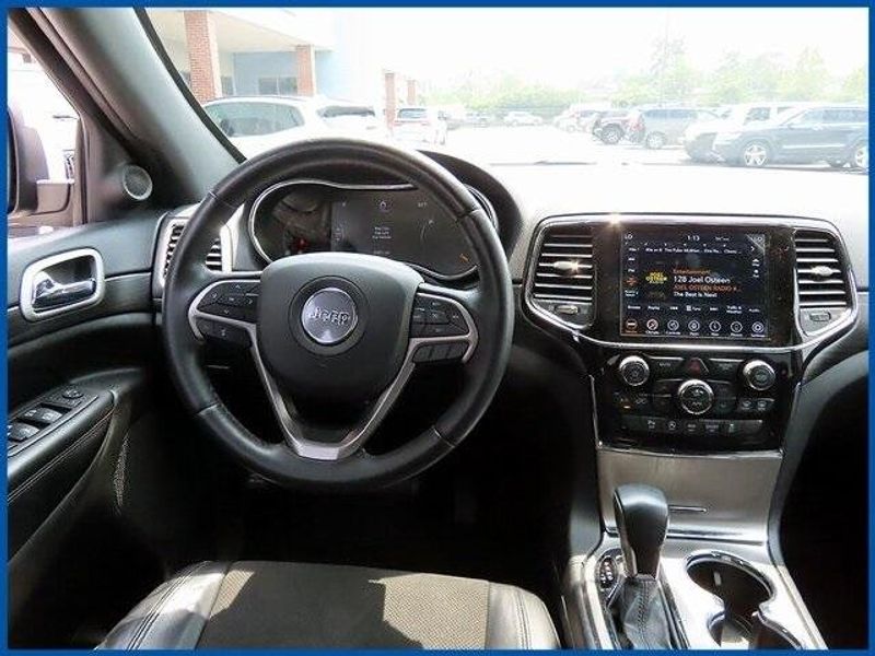 Used 2022 Jeep Grand Cherokee WK Laredo XImage 11