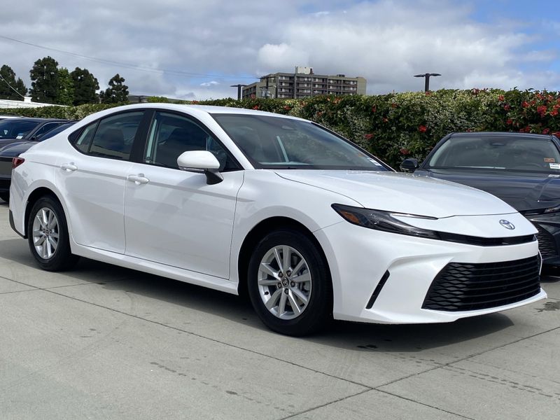 2025 Toyota Camry LEImage 2