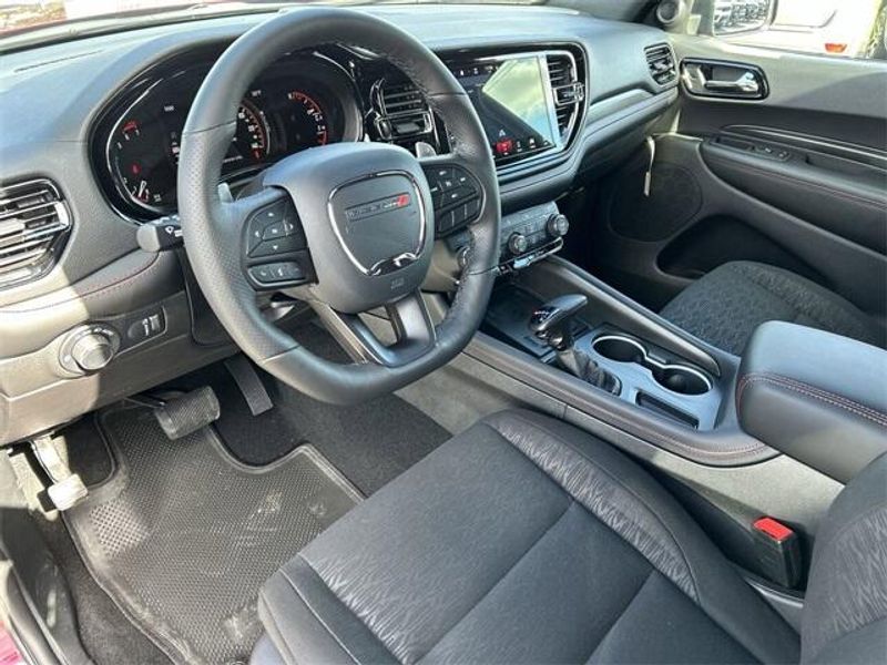 New 2024 Dodge Durango R/T RwdImage 16