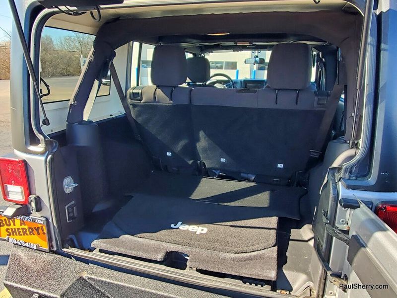 Used 2015 Jeep Wrangler Unlimited Sport