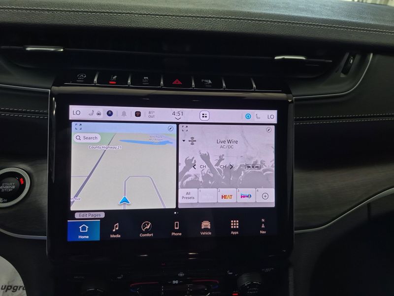 New 2025 Jeep Grand Cherokee L Limited 4x4Image 29