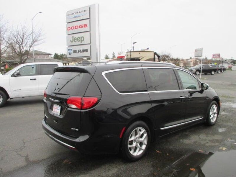 Used 2020 Chrysler Pacifica LimitedImage 7