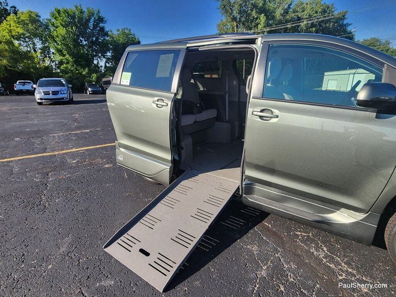 Used 2020 Toyota Sienna LE