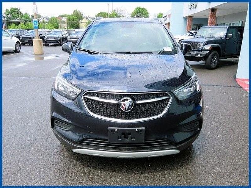 2022 Buick Encore PreferredImage 3