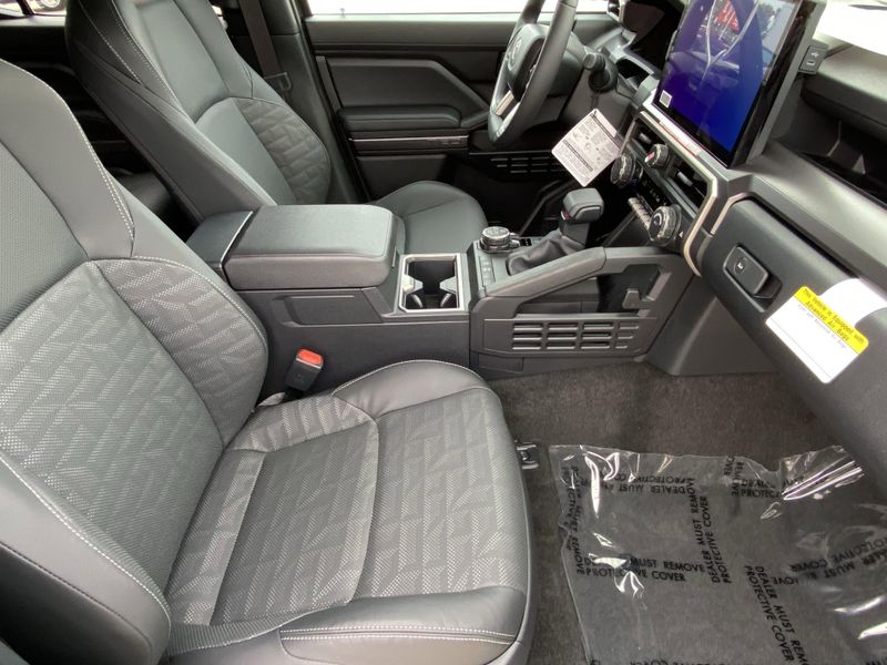 New 2025 Toyota 4Runner Hybrid TRD Off Road PremiumImage 10