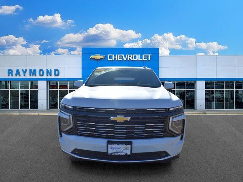 New 2026 Chevrolet Suburban High CountryImage 9