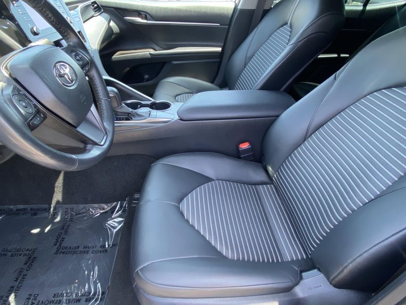 Used 2024 Toyota Camry SEImage 15