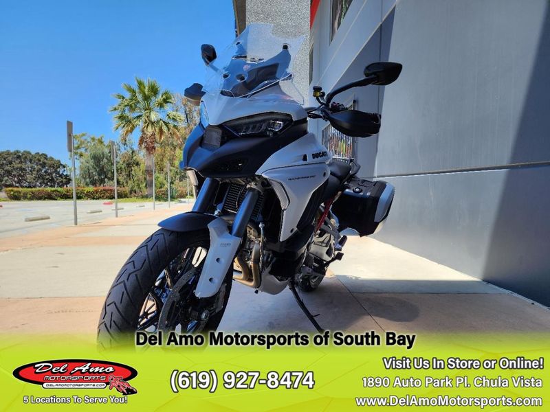 2023 Ducati MULTISTRADA V4 S TRAVEL & RADAR  in a ICEBERG WHITE exterior color. Del Amo Motorsports of South Bay (619) 547-1937 delamomotorsports.com 