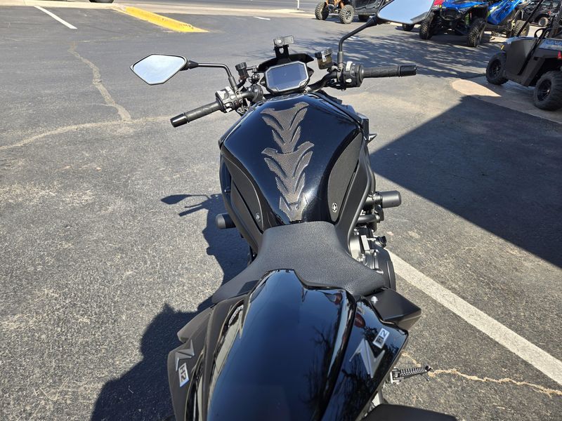2021 Kawasaki Z H2 Base Image 24